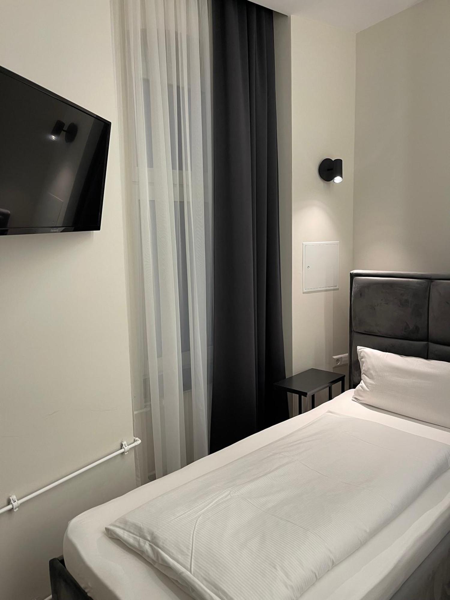 Motel Blue Messe Berlin Bagian luar foto